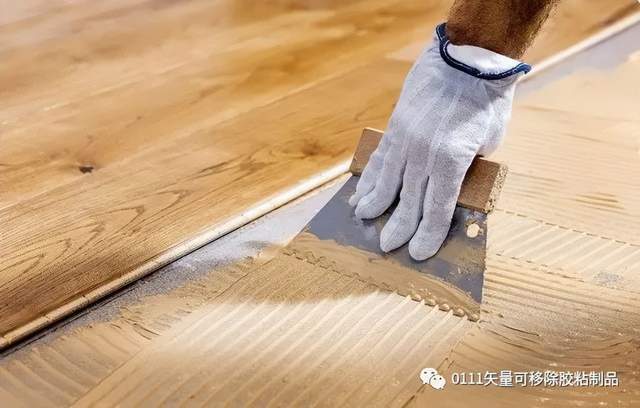 木地板安装与胶水的应用，探究木地板需要胶水的必要性