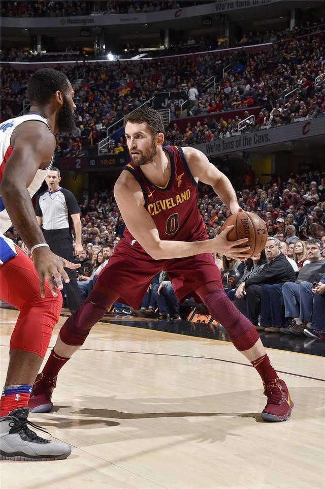 NBA球衣销量排行榜，揭示最受欢迎球队荣耀背后的力量