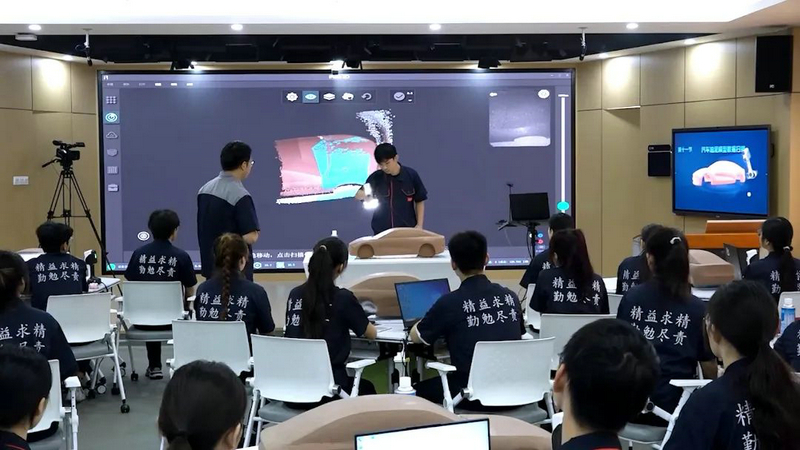 探索英雄教学视频，一种全新的教育体验模式
