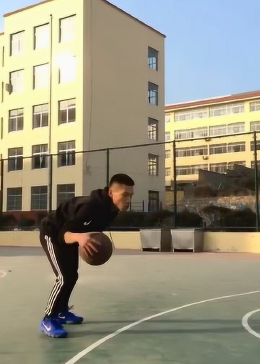 跳步上篮教学视频，掌握篮球技巧的关键资源