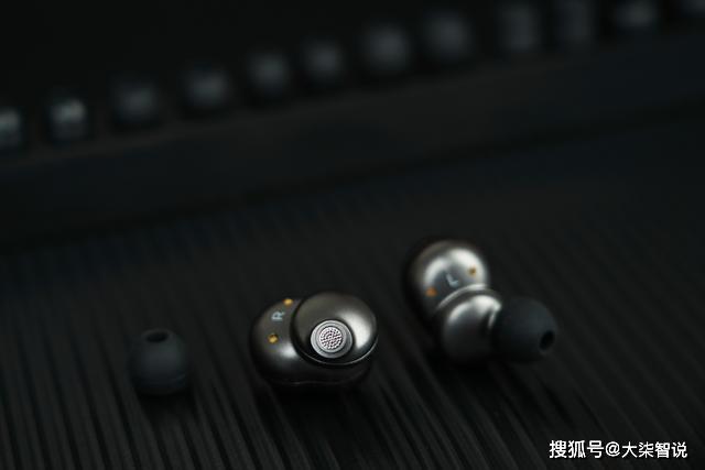 如何调整高音与低音的平衡，音乐中的音质优化艺术
