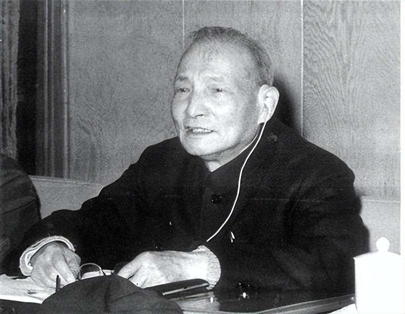 女军靴图片，时尚与力量的完美结合