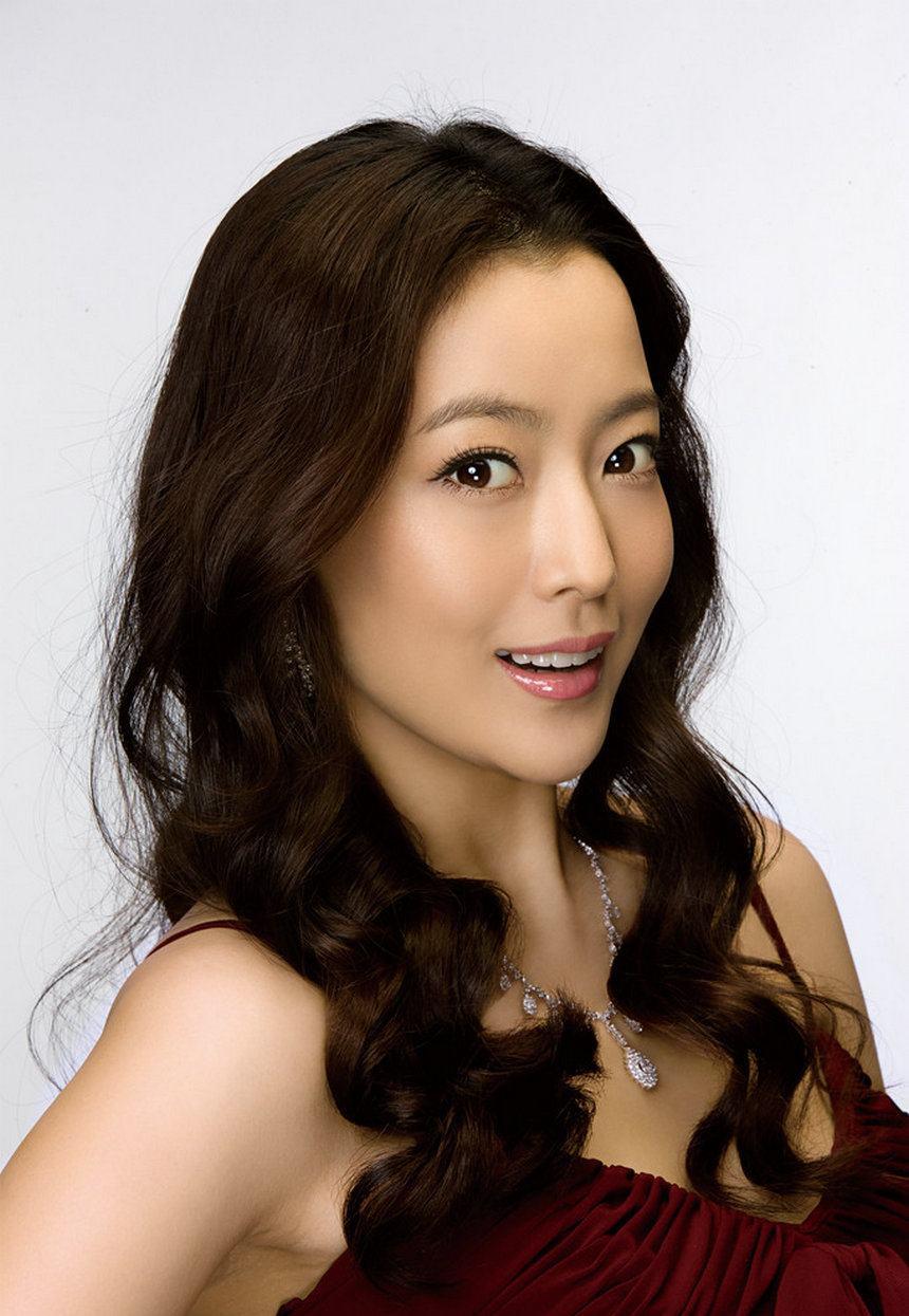 女人鼻子上的痣图解，神秘符号下的深层含义
