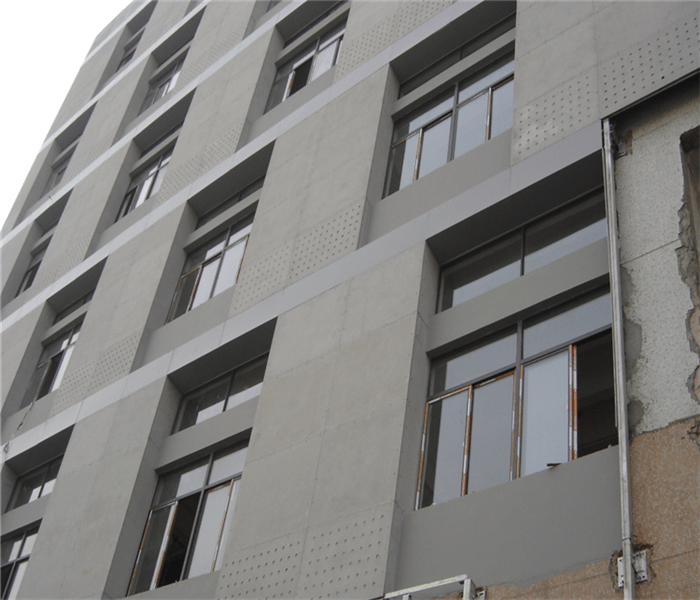 外墙面保温一体化板，现代建筑的绿色革新