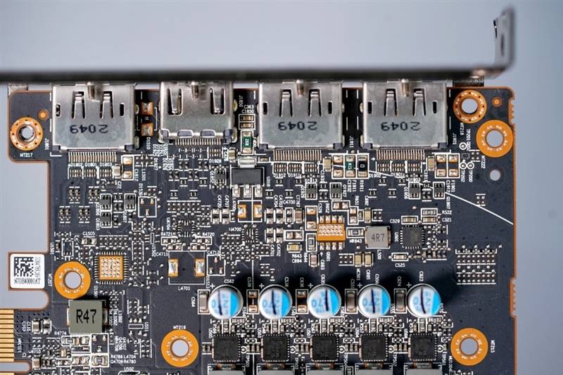 AMD Radeon RX 6700显卡，性能、特点与体验