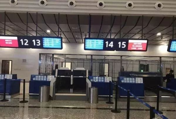 坐飞机自助托运行李，便捷高效的旅行新体验