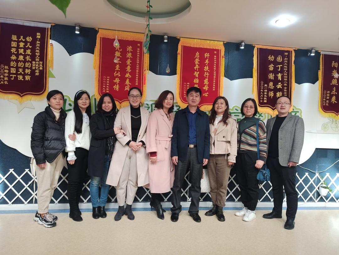 婴幼儿专家在线咨询，为新手父母提供专业育儿指导的新时代模式